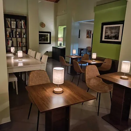 Ultroneo, Di Collina 4* Vinci